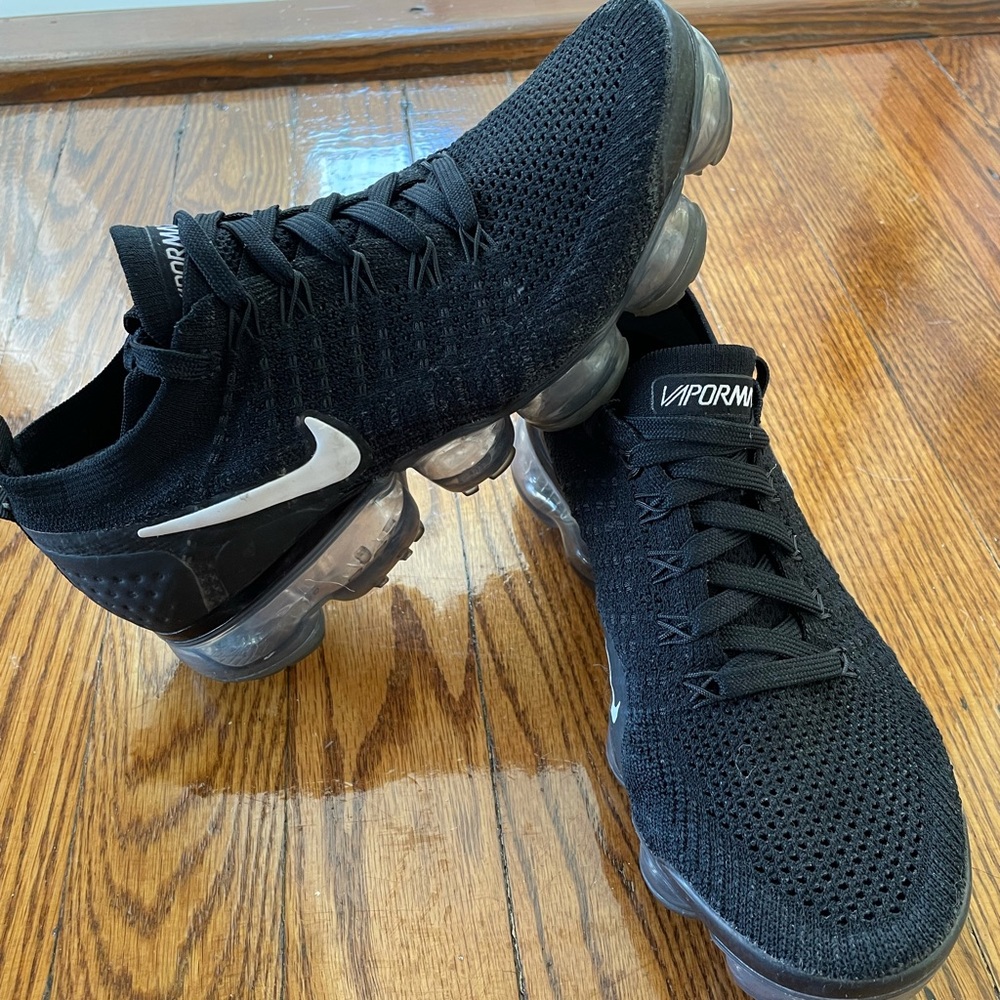 Black Nike Vapormax